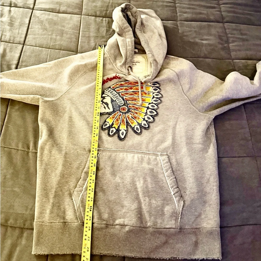 Abercrombie & Fitch Gray Hoodie with Colorful Indian Embroidery Y2K - Picture 8 of 8